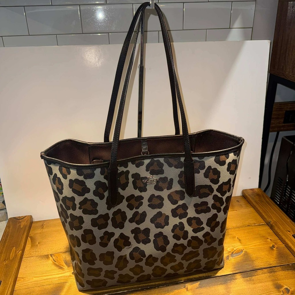 Coach City Tote bag in leopard print
